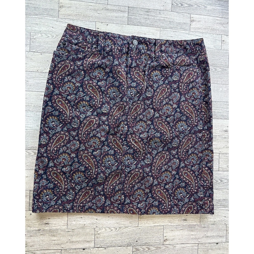 LL Bean Favorite Fit Women's 10 Petite Purple Paisley Corduroy Midi Skirt